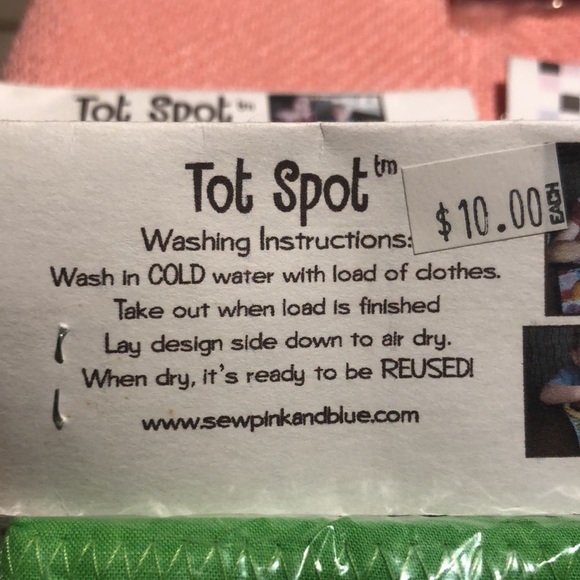 ⬇️⭐️ Tot Spot Washable and Reusable Children’s Placemats - UNISEX - Picture 3 of 12